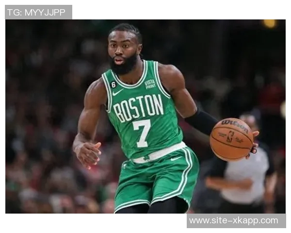 杰伦布朗全能表现助球队获胜6投仅2中却贡献8分5板6助3抢断