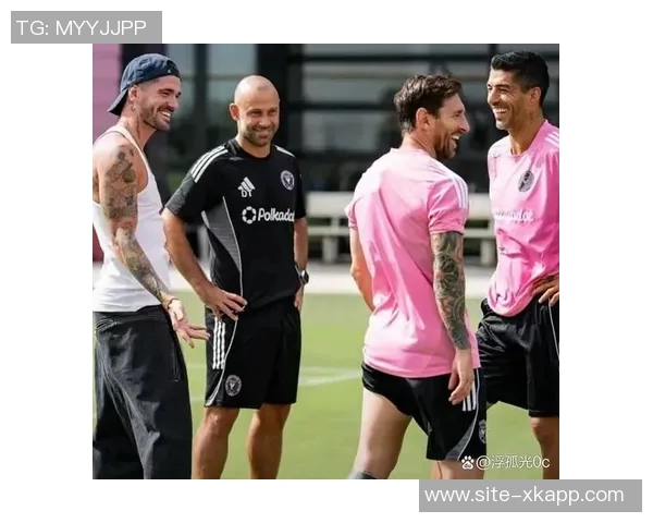 梅西合影时小球员被挤开德保罗出手推开不满插队者